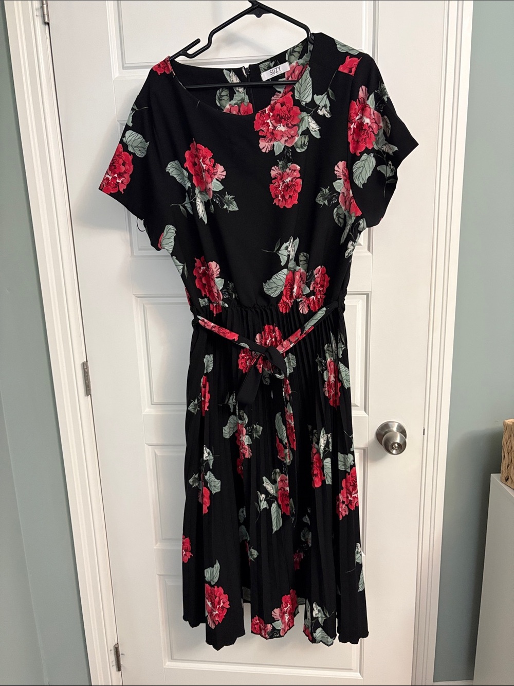 Suzy Shier Black Midi Dress with Red Floral Print